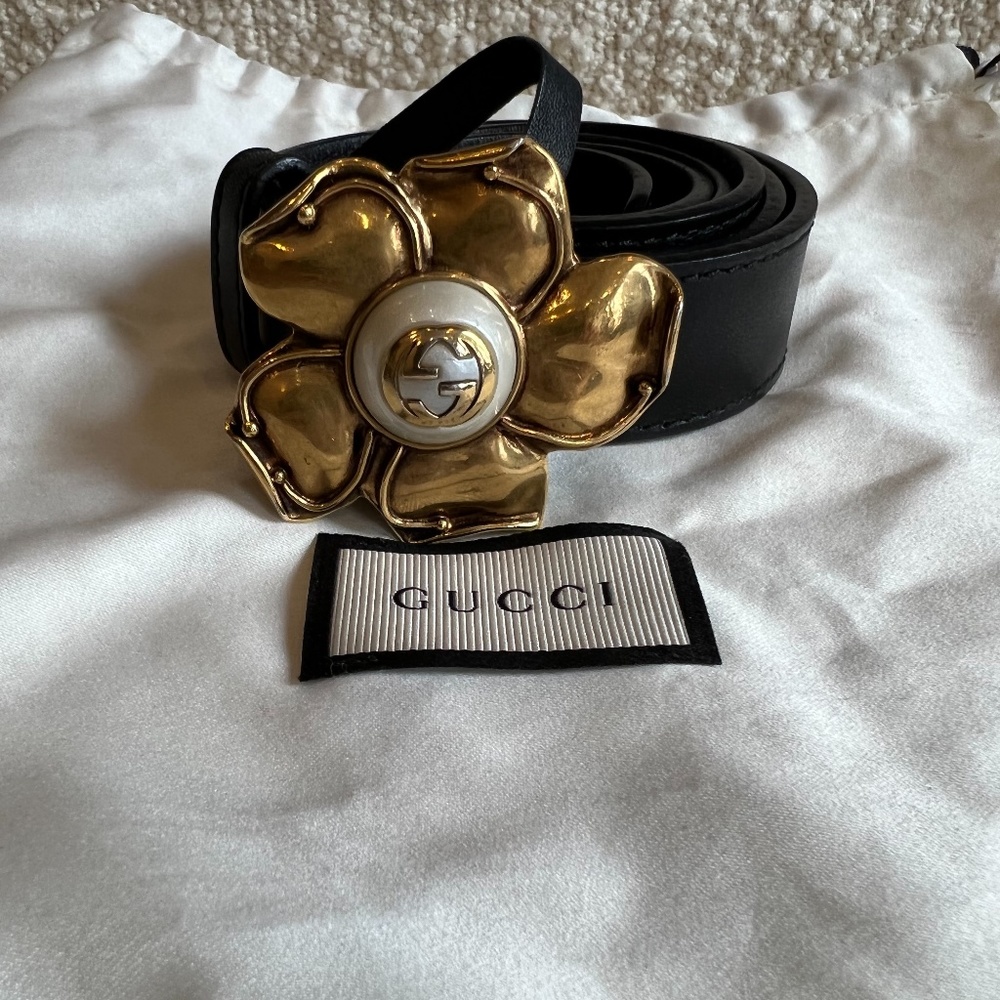 Gucci Pearl & Flower Leather Belt Size 80